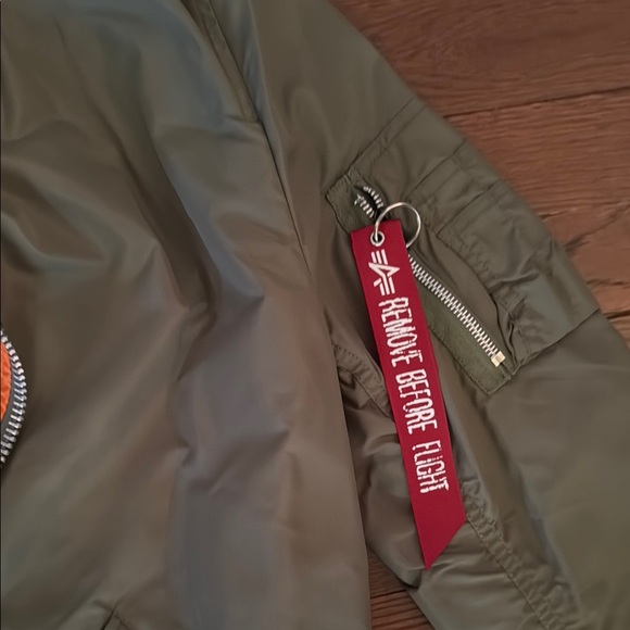 Alpha Industries Green and Orange Bomber Jacket - Picture 3 of 4